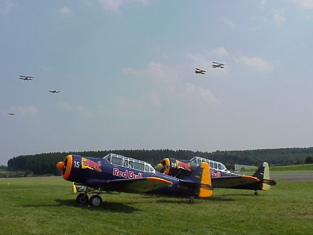 North American T6 Harvard und Super Six